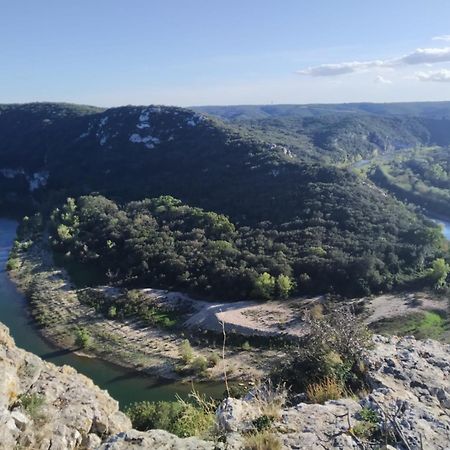 Proche Uzes Petit Gite Avec Grande Cuisine D'Ete Et Piscine Saint-Siffret Exterior photo